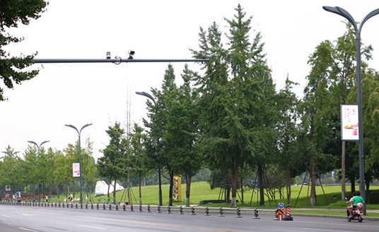 速來搶位！黃金地段！華體戶外廣告屏正在火熱招商中→