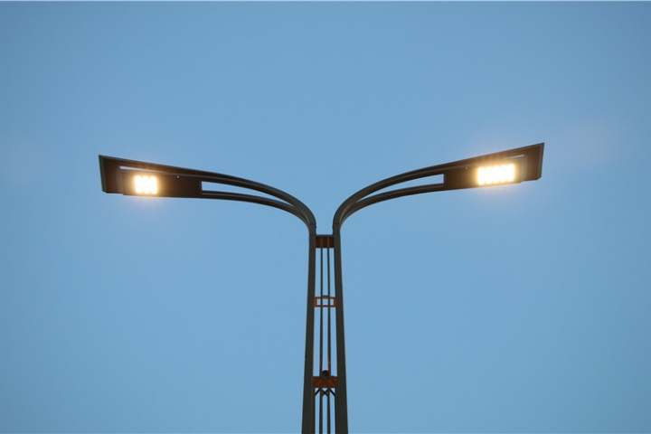 作為中國(guó)道路照明領(lǐng)域第一家也是唯一一家主板上市企業(yè)，華體科技整合自身優(yōu)勢(shì)，利用5G、Ai算法、邊緣計(jì)算等創(chuàng)新技術(shù)